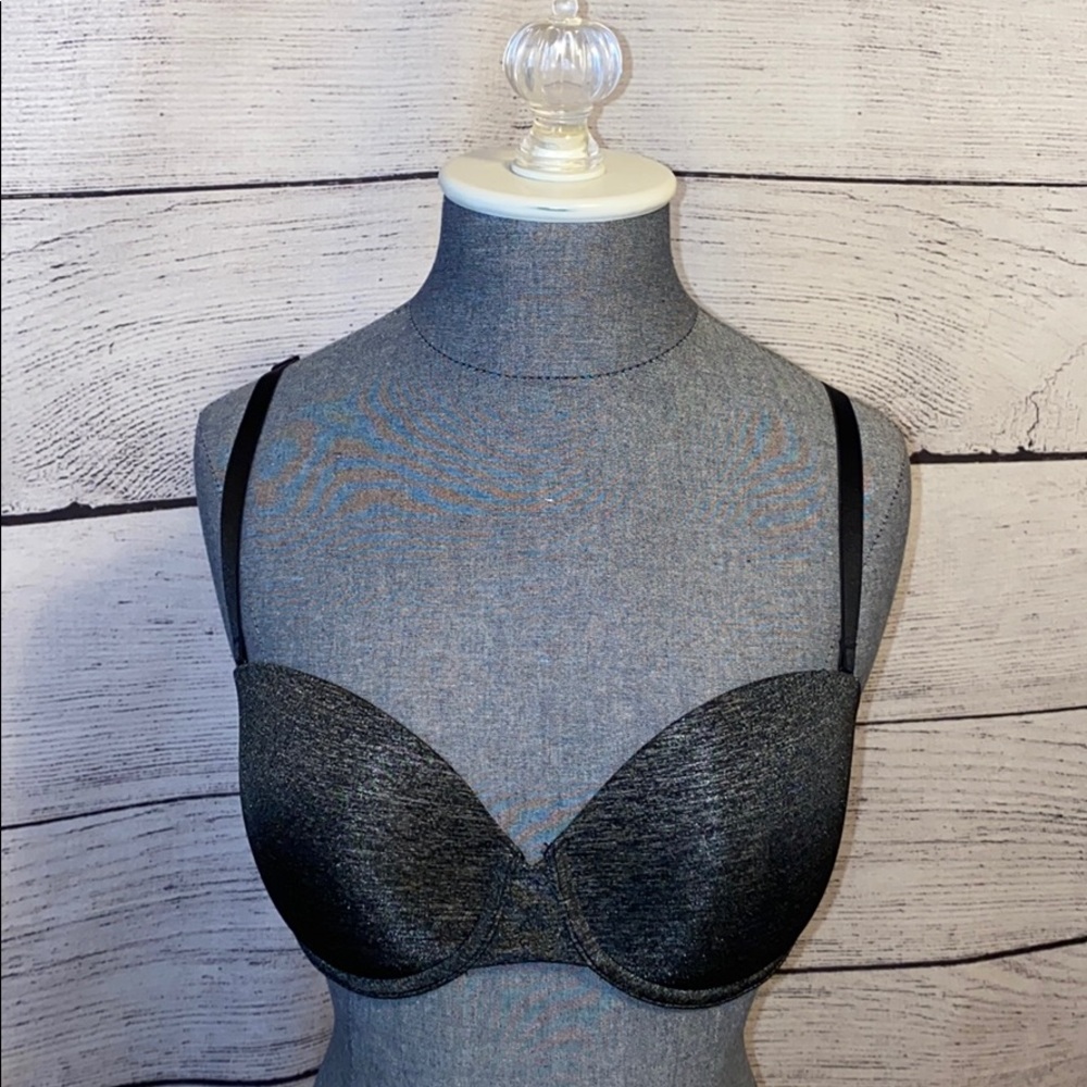 Victoria’s Secret T-shirt Wired Demi Bra